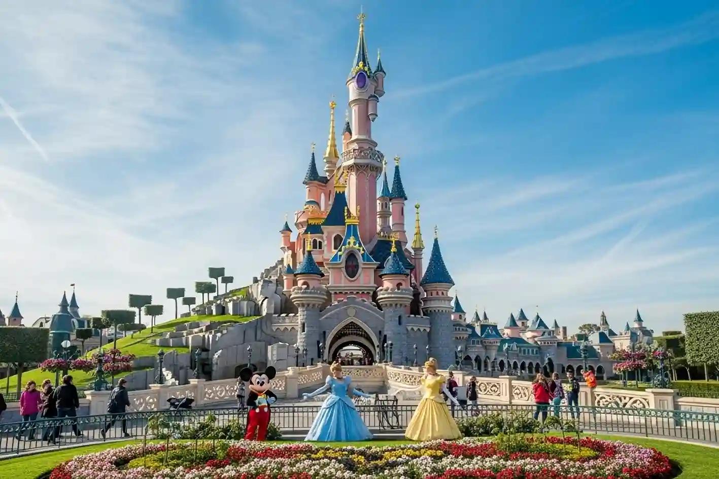 Daftar Lokasi Disneyland di Dunia yang Bisa Dikunjungi