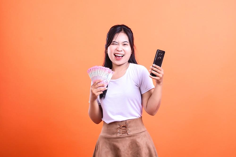 8 Cara Cari Uang Tambahan Hanya dengan Internet