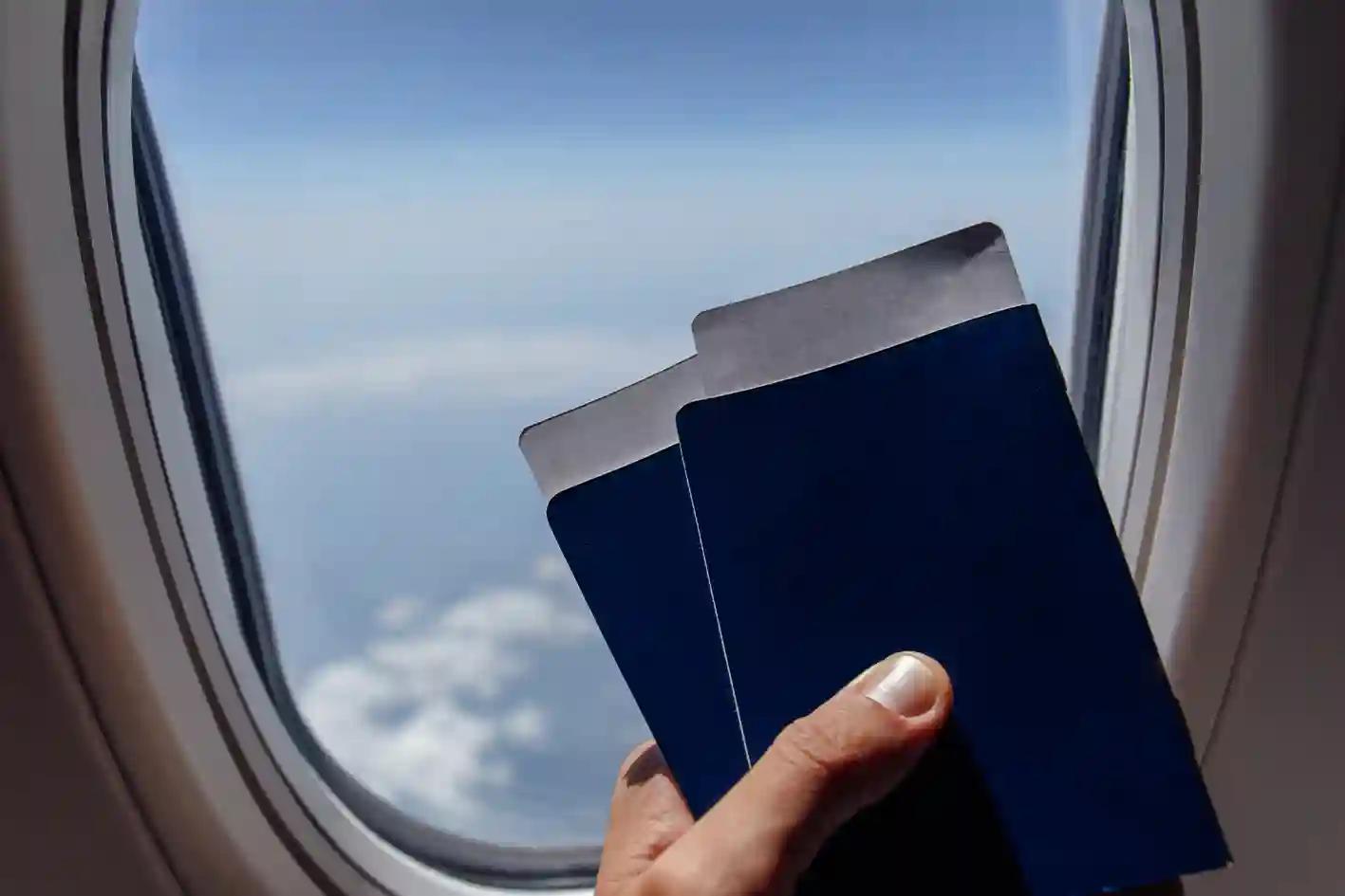 Syarat Penerbangan Terbaru 2025: Domestik & Internasional